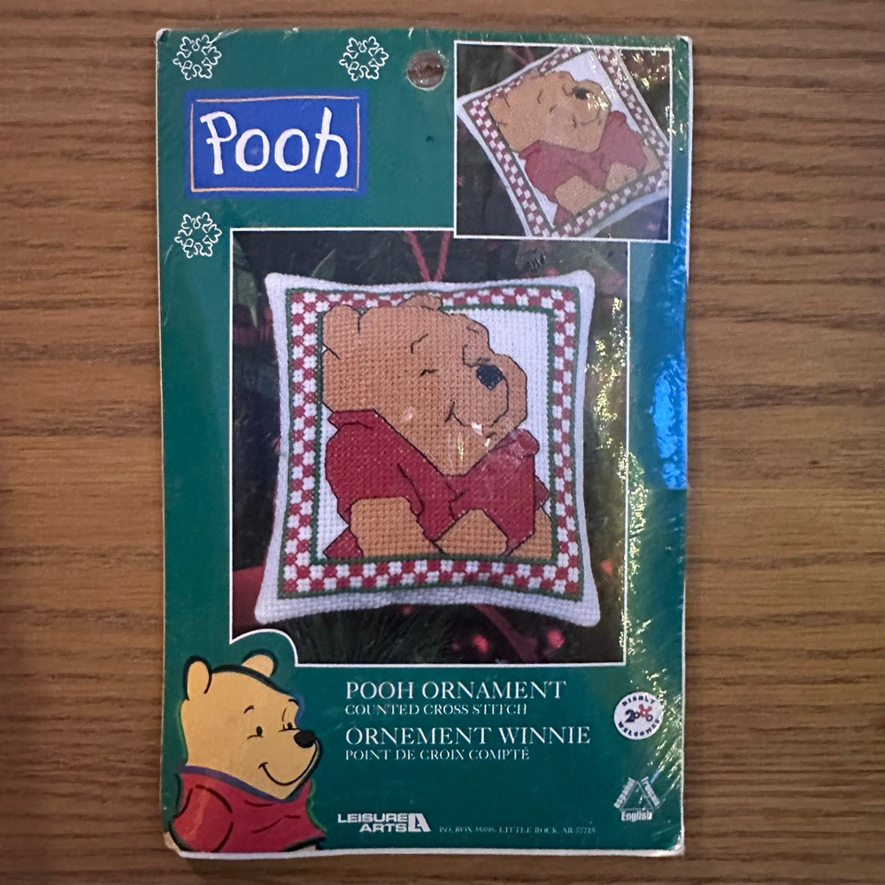 NIP Leisure Arts Disney Winnie The Pooh Counted Cross Stitch Ornament Kit